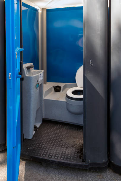 Best Luxury portable toilet rental  in Pasadena Hills, FL