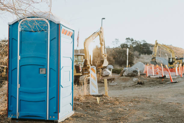 Best Portable restroom trailer rental  in Pasadena Hills, FL